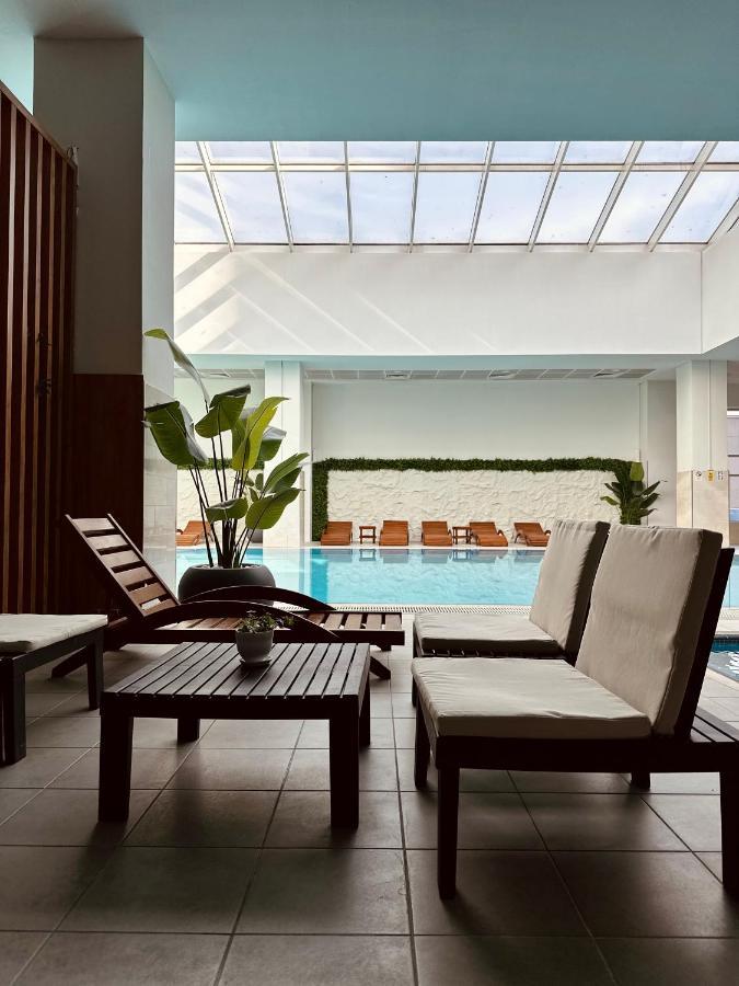 Royal Kate Included, 32nd Floor Apartman