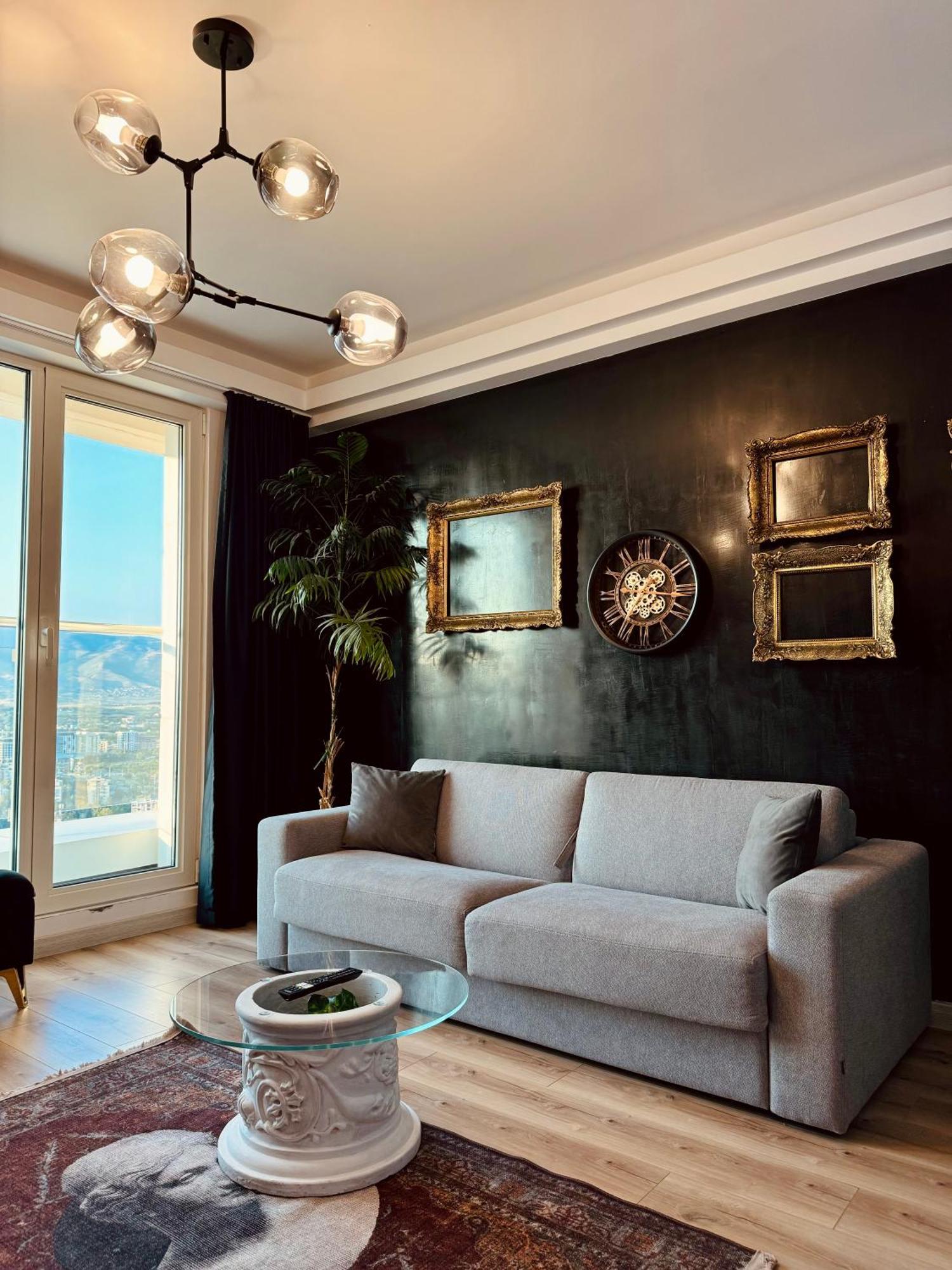 Royal Kate Included, 32nd Floor Apartman