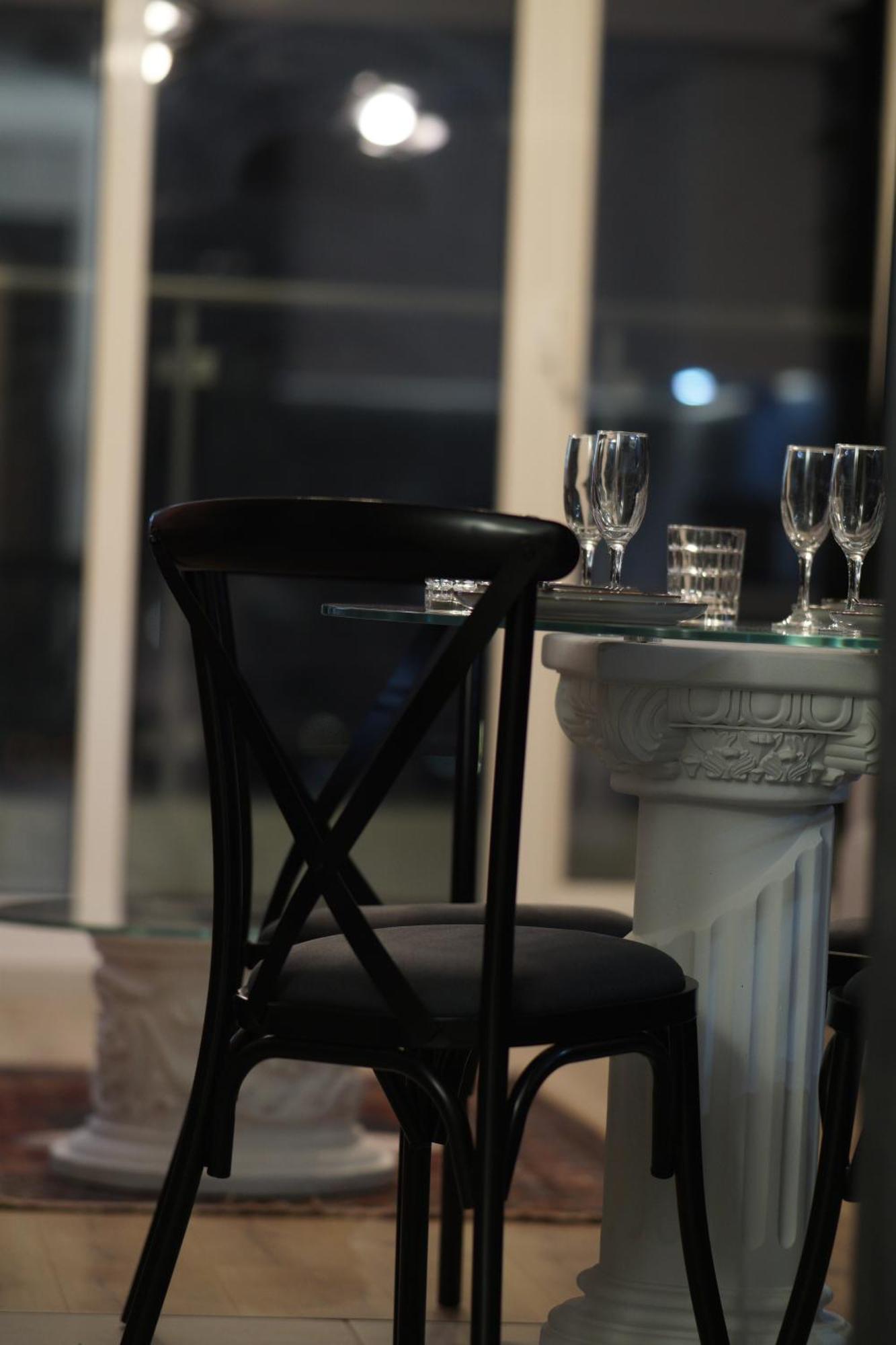 Royal Kate Included, 32nd Floor Apartman