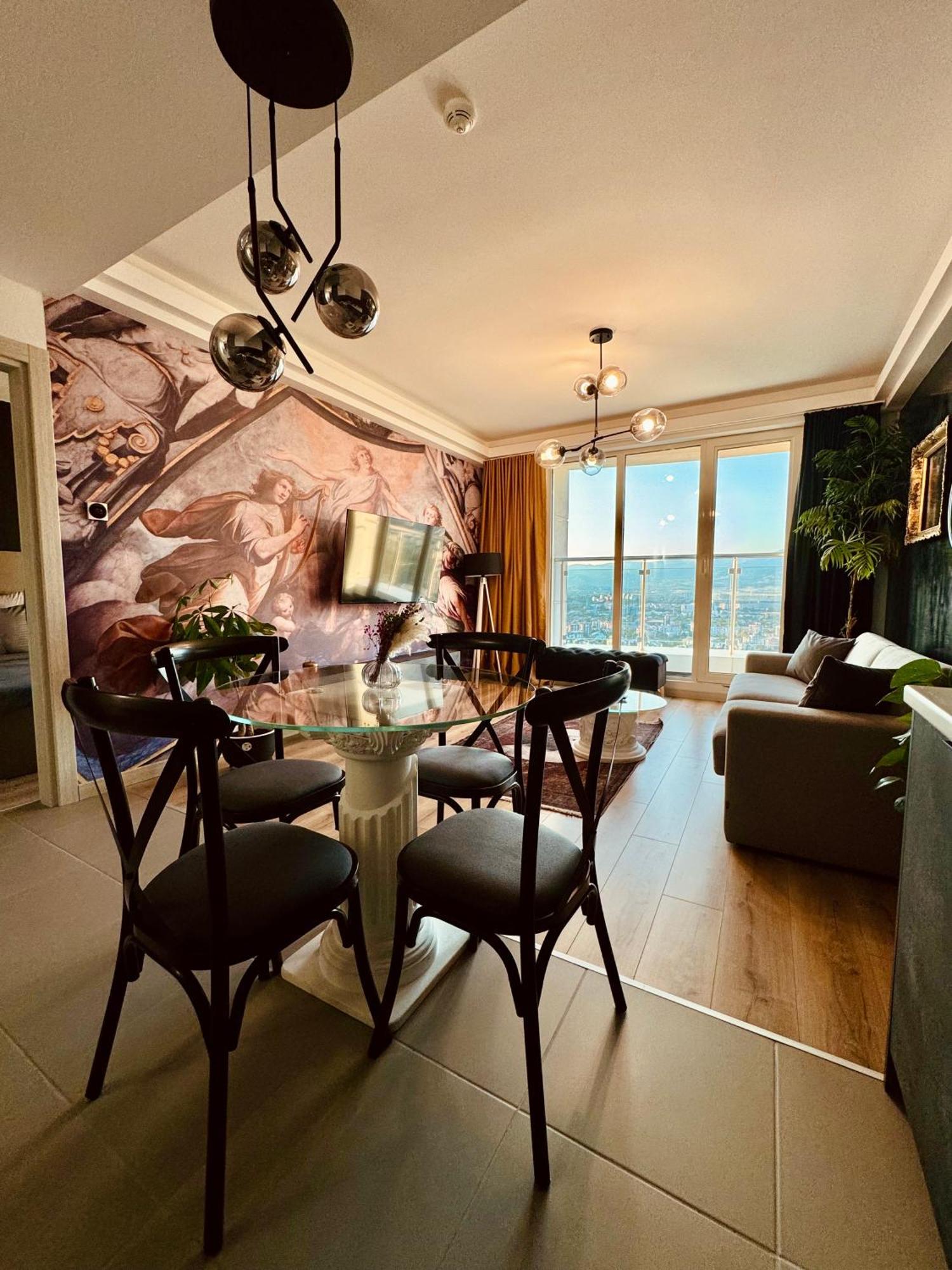 Apartman Royal Kate Included, 32nd Floor *